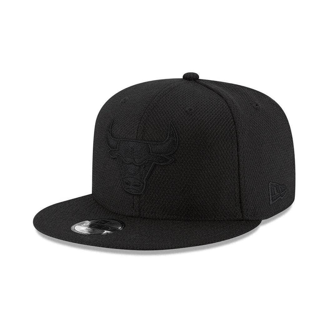 New Era Caps Youths Adjustable Youths Chicago Bulls New Era NBA Black On Black Diamond Era 9FIFTY Snapback Hat