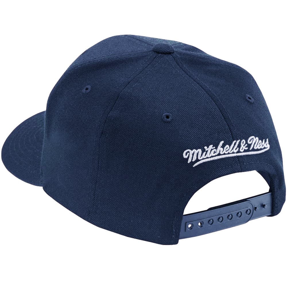 Dallas Cowboys Mitchell & Ness NFL Diamond Pro Crown Snapback Hat - Navy
